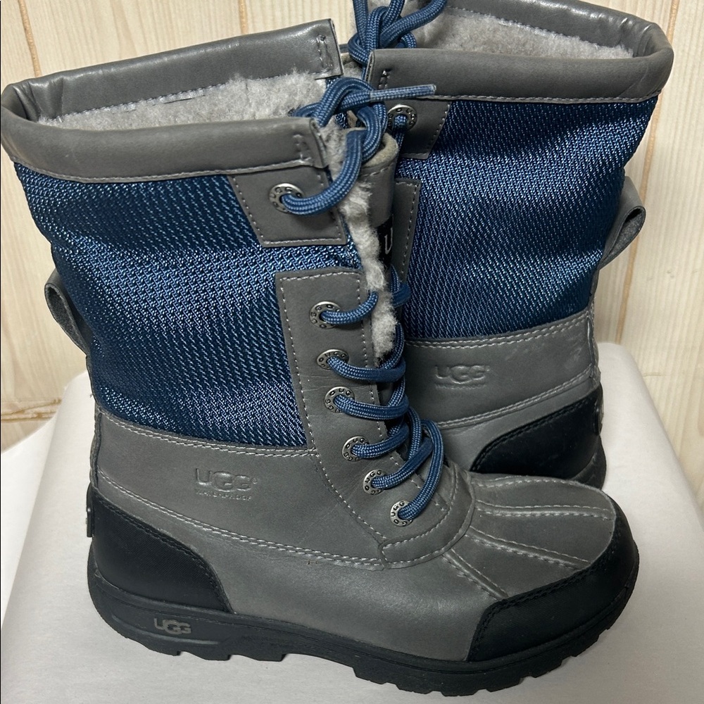 UGG Kids Snow Boots Size 2 Waterproof Shearling Lined Blue Gray Boots